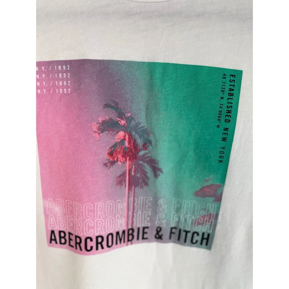 Abercrombie Kids White Graphic Tee Palm Tree‎ Shirt Size 11/12 Short Sleeve